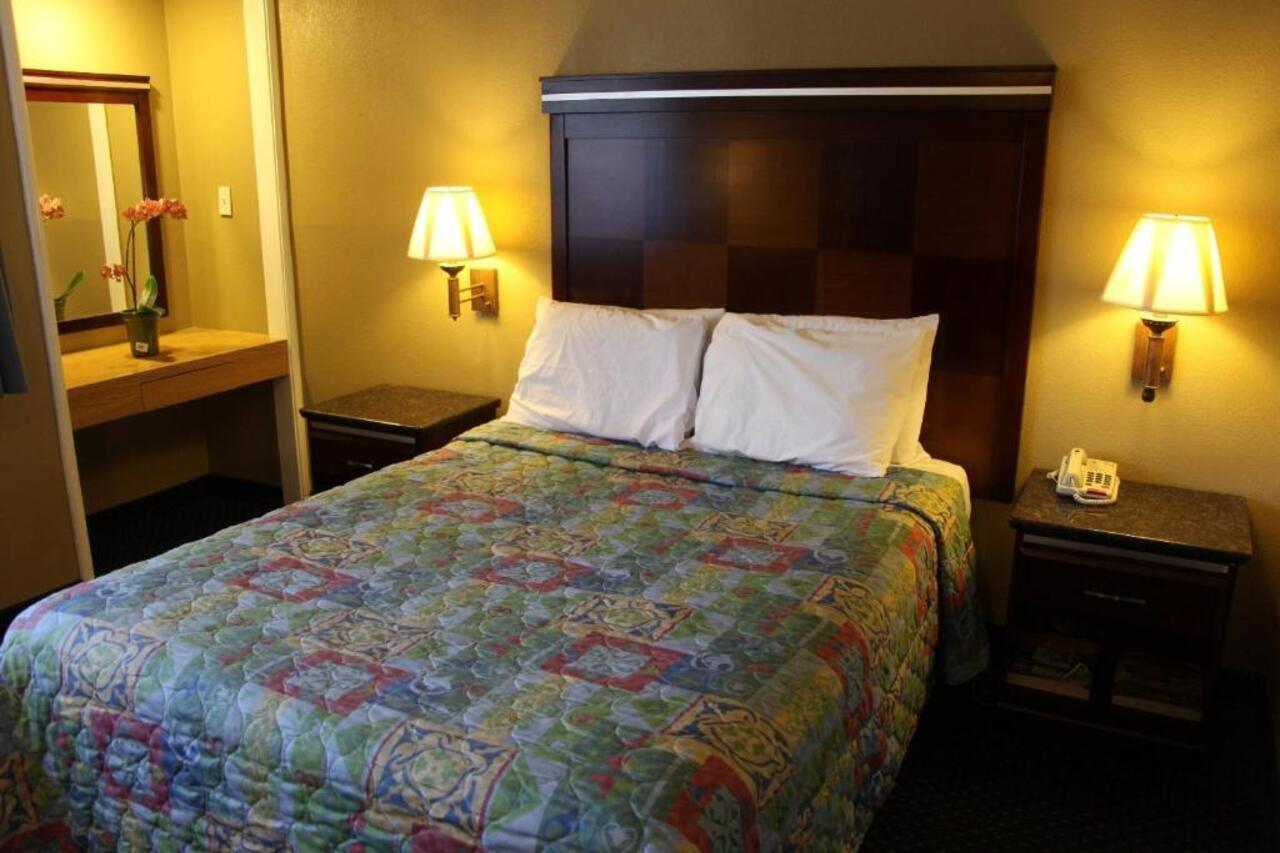 Inn At Bayshore San Mateo Eksteriør billede