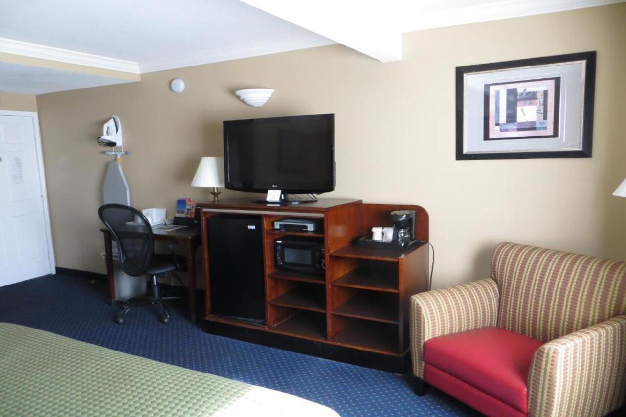 Inn At Bayshore San Mateo Eksteriør billede