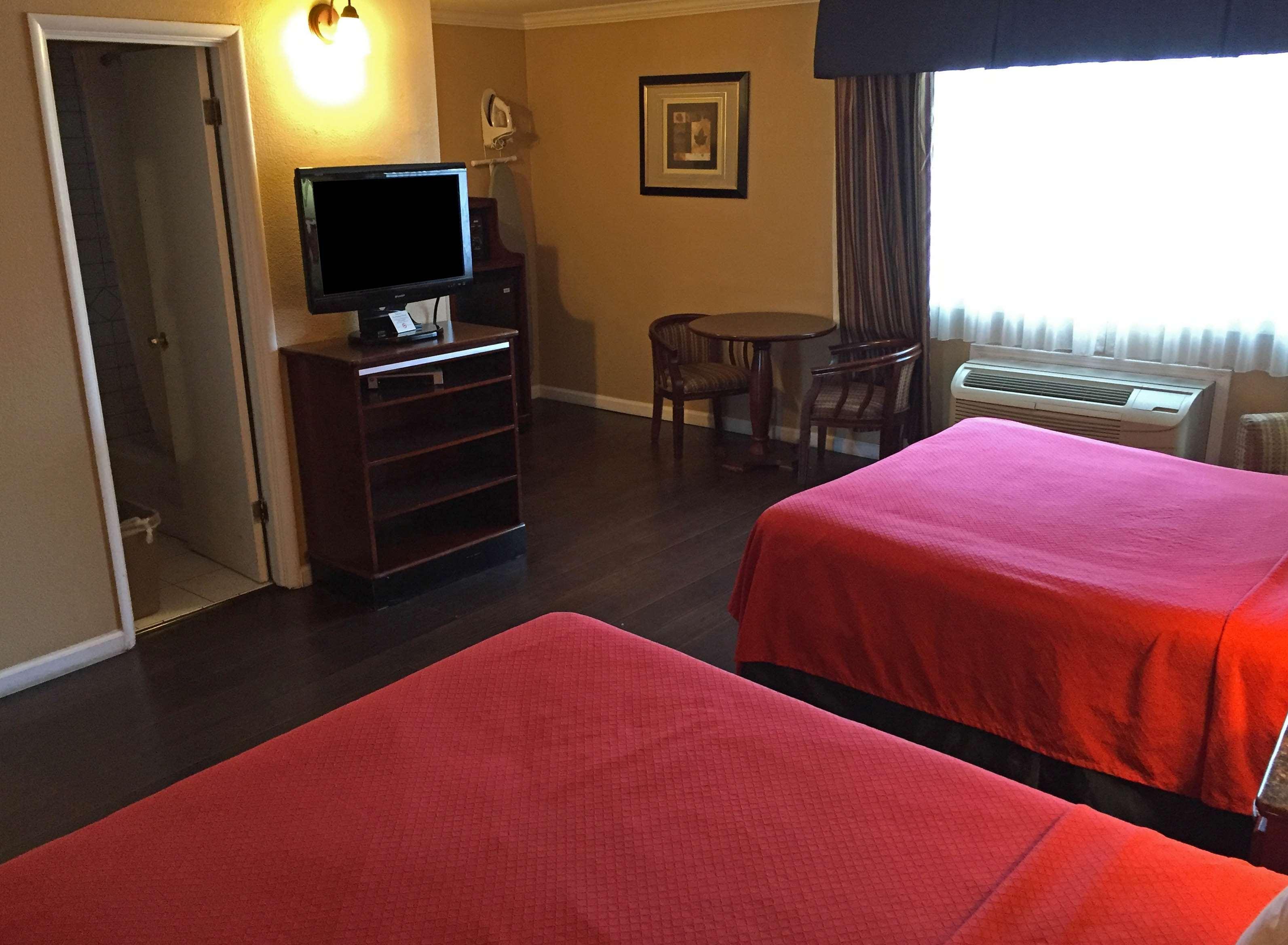 Inn At Bayshore San Mateo Eksteriør billede